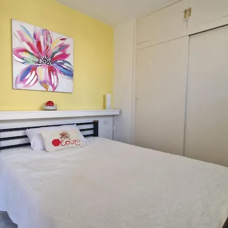 Cerca De La Playa Con Vista Apartment