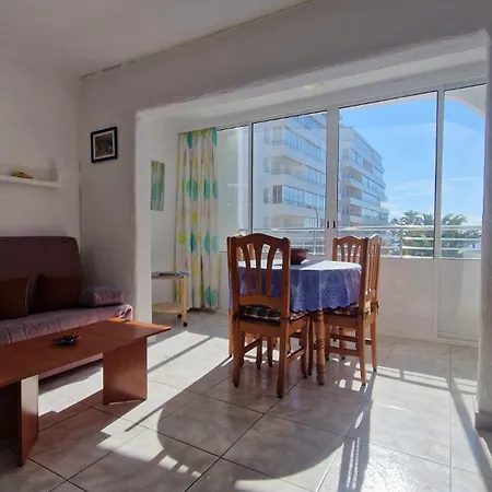 Cerca De La Playa Con Vista Ρόζες